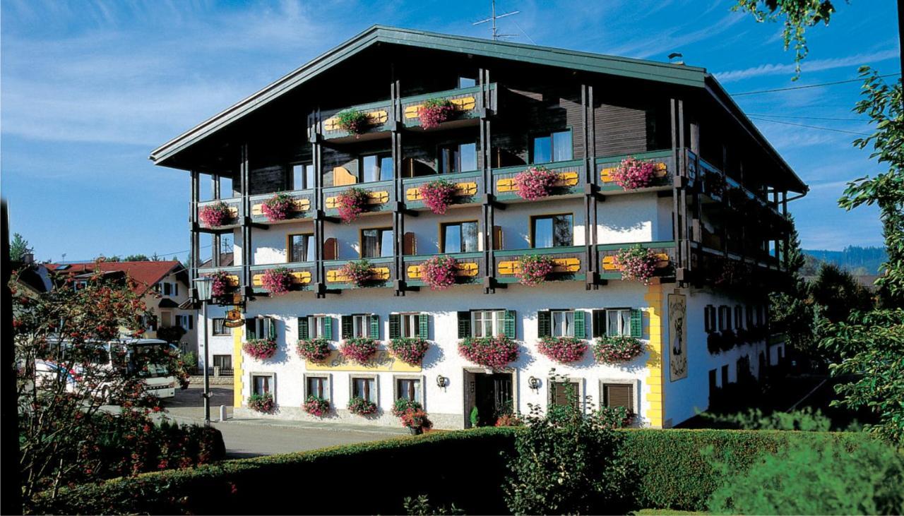 Tirolerhof Hotel Sankt Georgen im Attergau Luaran gambar